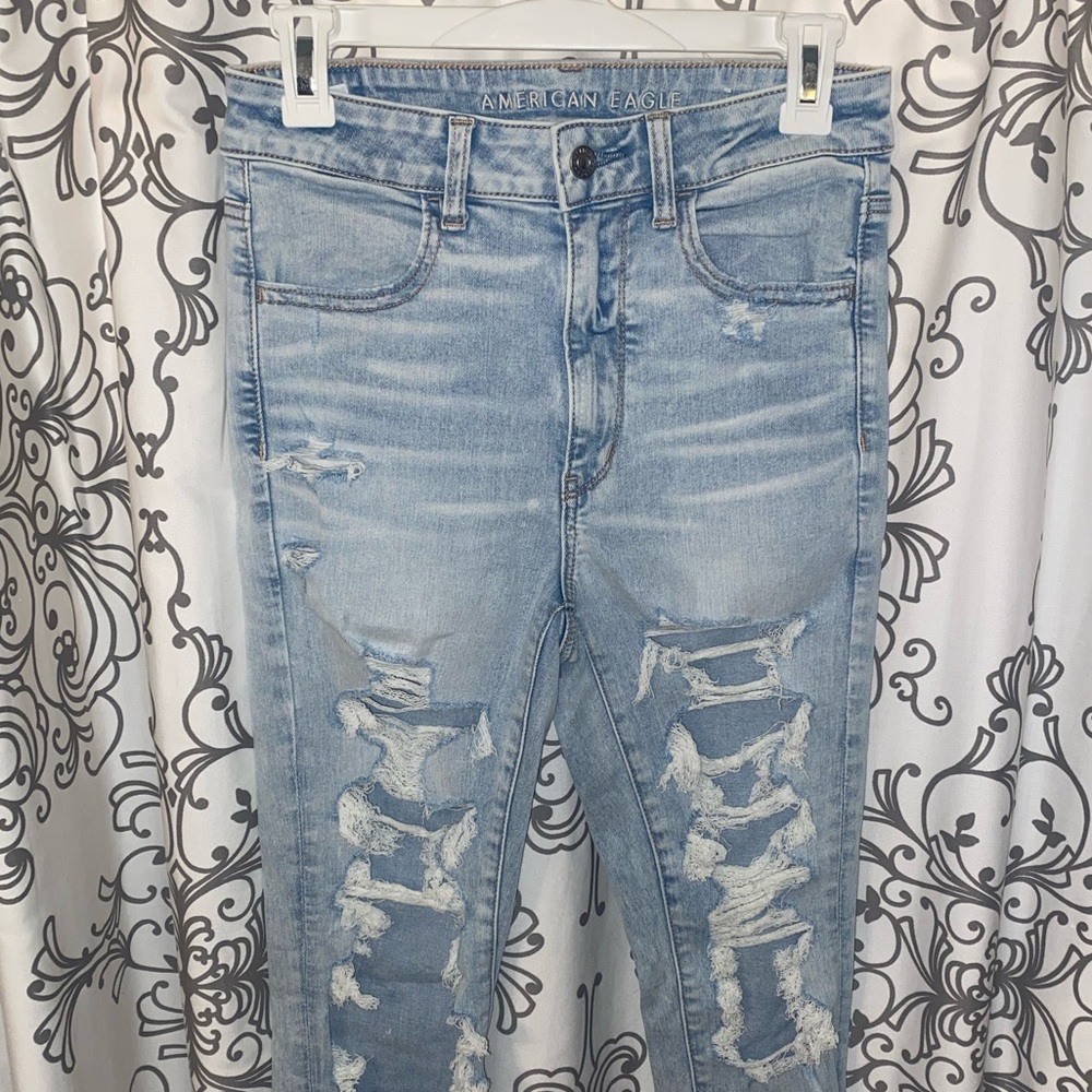 American Eagle distressed Next level stretch super high rise jeggings - Picture 2 of 3